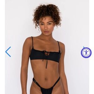 Skatie Demi Top in Black